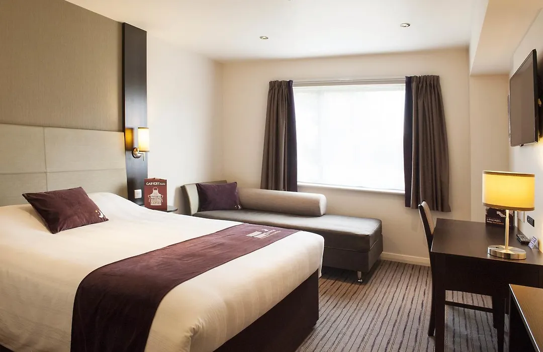 Premier Inn Southwark Borough High St-1